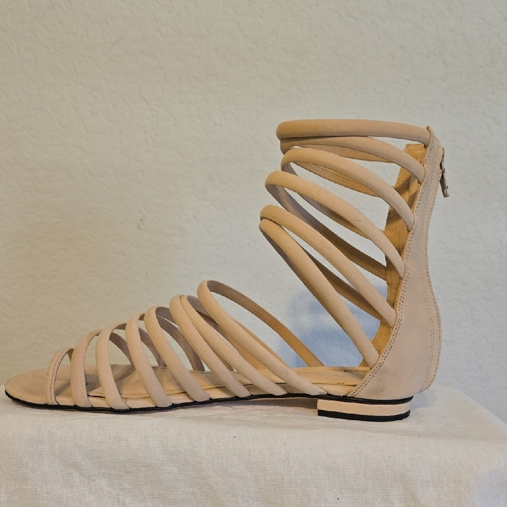 Klub Nico "Jolie" Nude Nubuck Gladiator Sandals. Size 7M Gently Worn - Picture 9 of 16